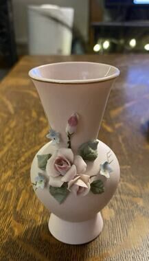 Lefton China 1847P Small 3 Dimensional Pink Floral Vase